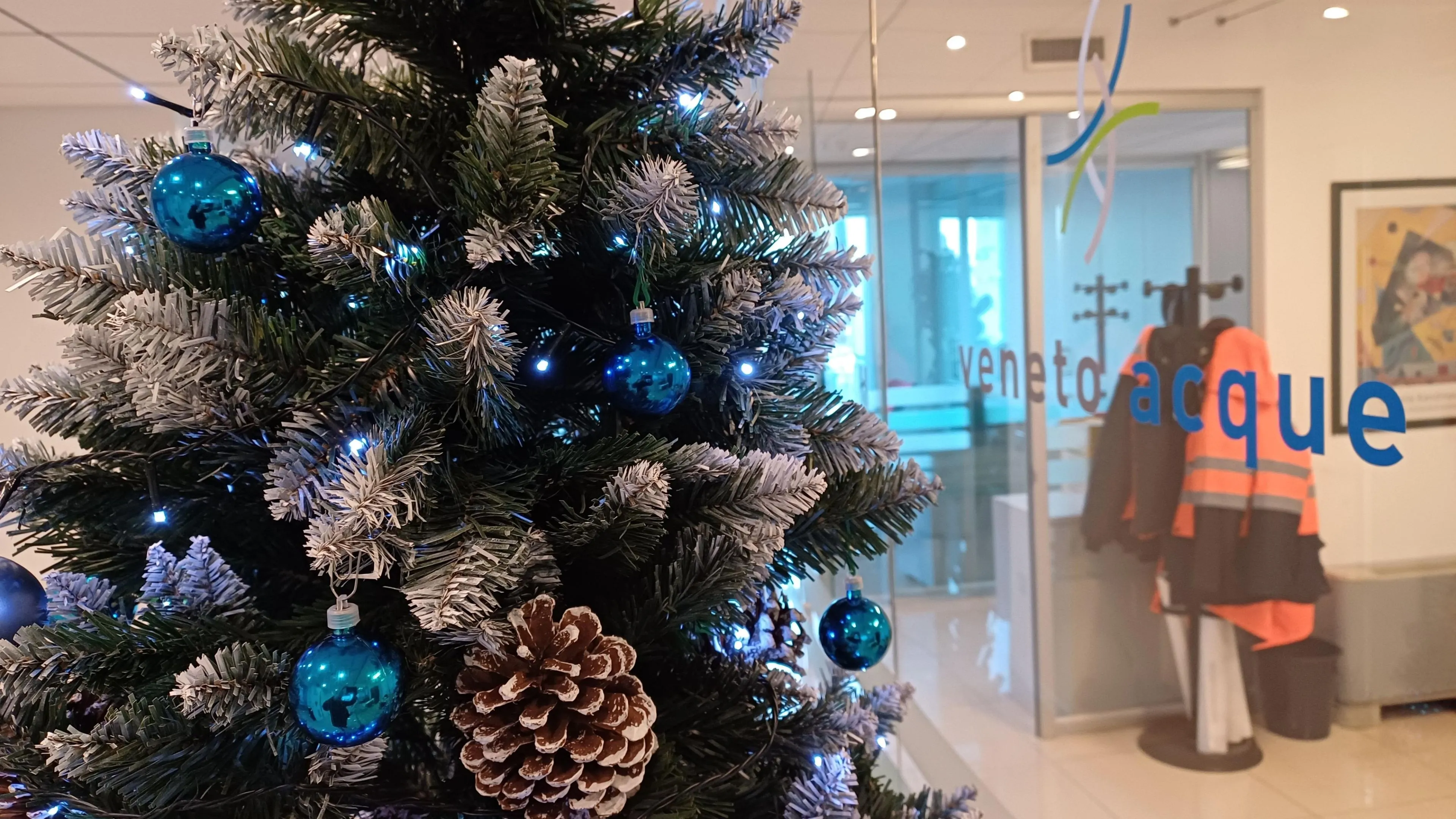 I migliori auguri per un sereno Natale ed un 2026 ricco di gioia e soddisfazioni!